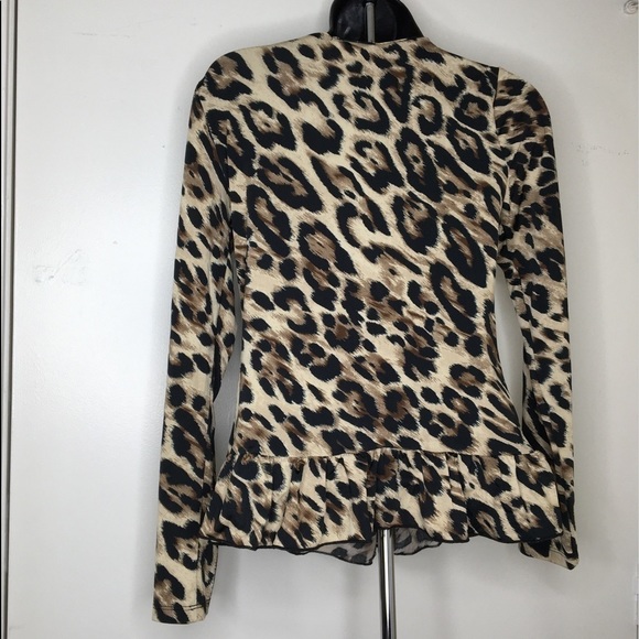 Miss SaSa Leopard print button down blouse - Picture 4 of 8